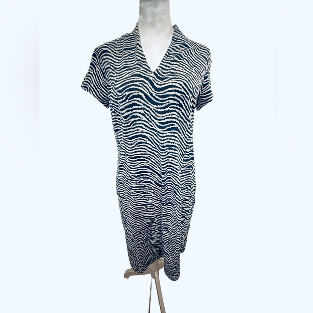 J. Mclaughlin Signature Catalina ClothV Neck Dress, Size Small